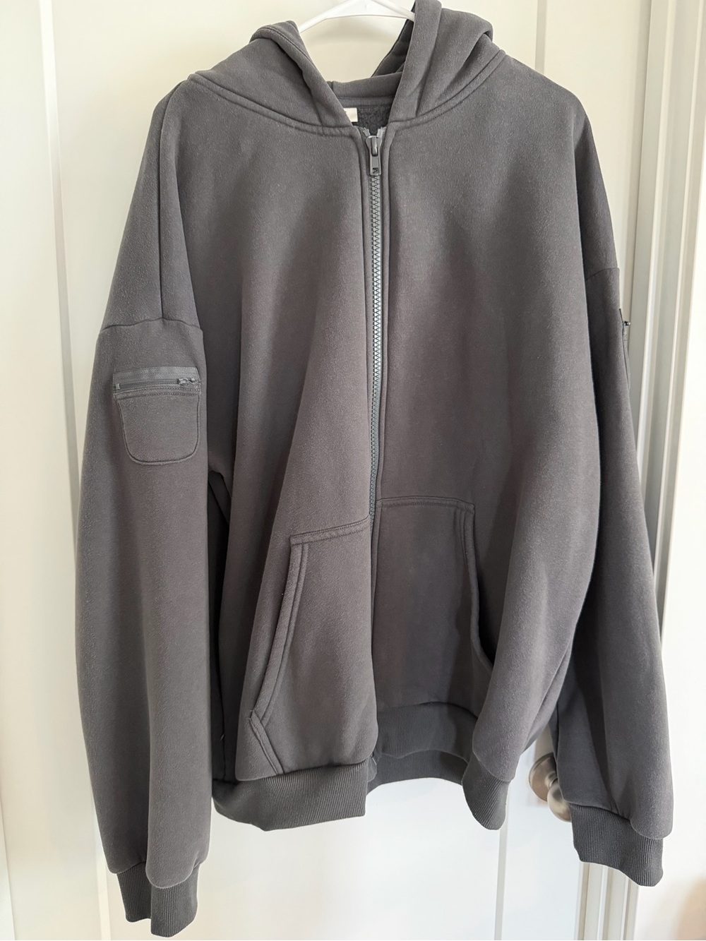 Comft Travel Essentials Zip Hoodie